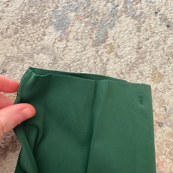 Green Cropped Lululemon Leggings 25” Size 8! - Picture 3 of 3